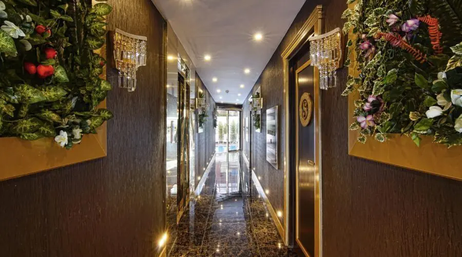 Antalya S White Hotel konyaalti