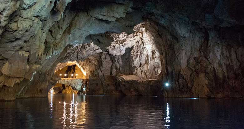 Altınbeşik Cave National Park