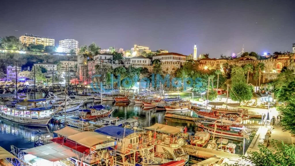 The Historic Harbor (Old Harbor)